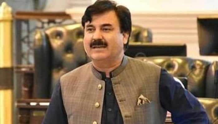 پی ٹی آئی نے کبھی دہشتگردی کیخلاف جنگ کی مخالفت نہیں کی، شوکت یوسف زئی