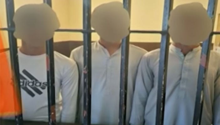 قصور: طالبات کو اسکوٹی سے گرا کر ہراساں کرنے پر 3 ملزمان گرفتار