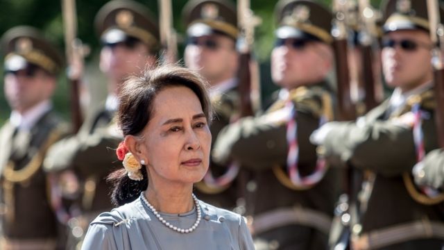 میانمار، مارشل لا نافذ، آنگ سان سوچی