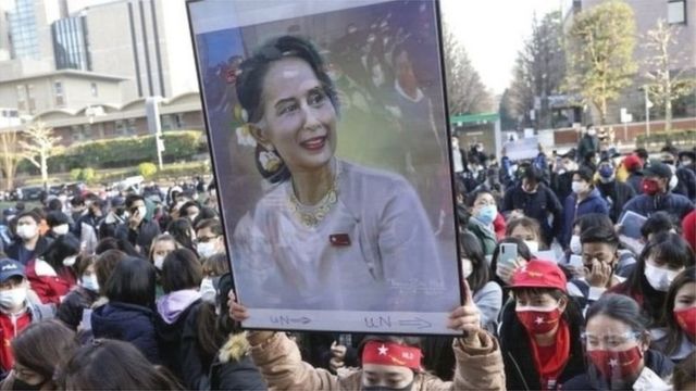 میانمار میں فوجی بغاوت سے آنگ سان سوچی کی سویلین حکومت گِرا دی گئی تھی