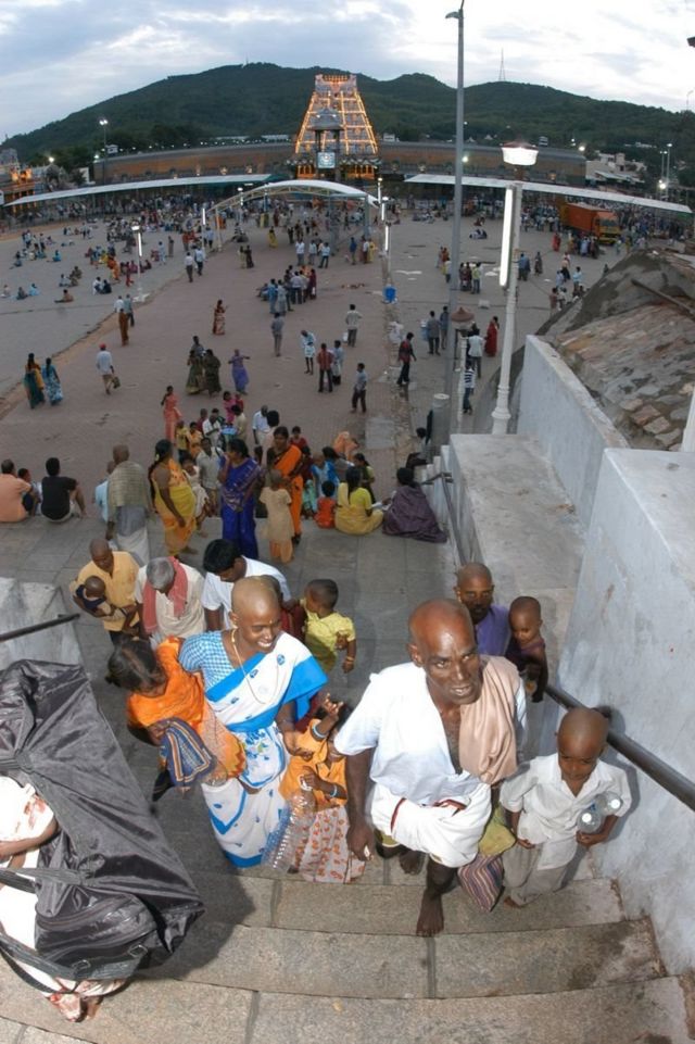 تروپتی مندر کا ایک منظر