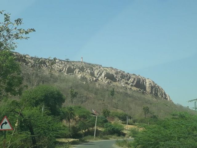 مان گڑھ پہاڑی