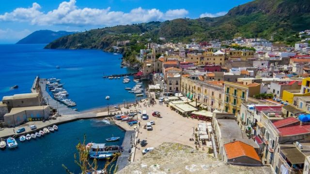 یورپ، آتش فشاں