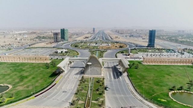 ملک ریاض، بحریہ ٹاؤن