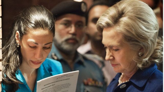 ہلری کلنٹن، ہما عابدین