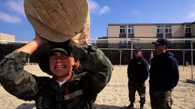 امریکی نیوی سیلز، ہیل ویک