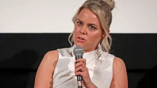 دی ٹنڈر سوینڈلر، سسیلی