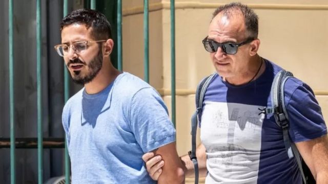 یونان میں گرفتار کیے جانے کے بعد انھیں اسرائیل بھیج دیا گیا