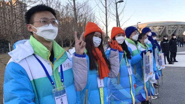 smiling volunteers