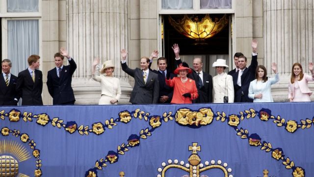 Balcony appearance at the Queen's Golden Jubilee in 2002