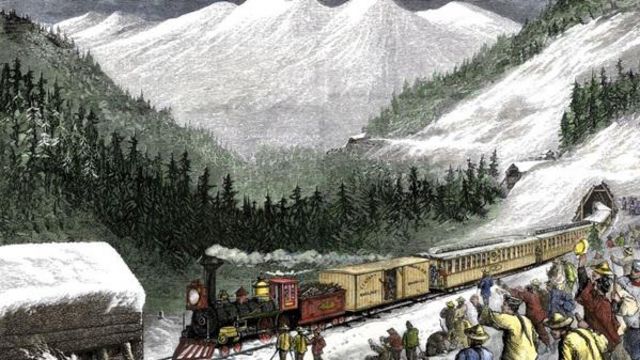 سرد موسم میں جب کئی کئی فٹ برف پڑتی تھی تب بھی کام جاری رہتا تھا