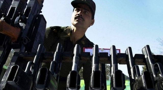 انڈیا، ہتھیار