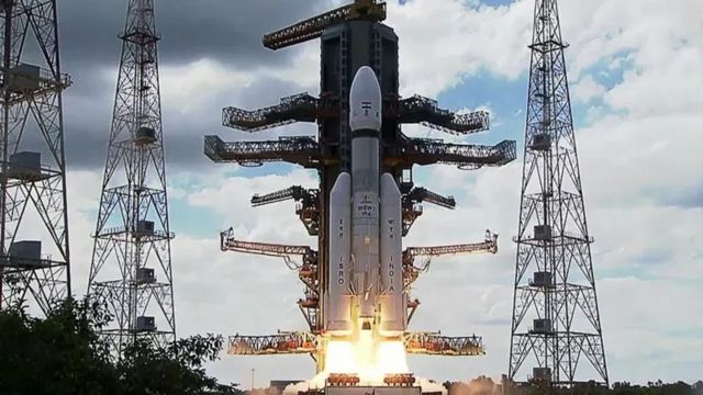 انڈیا کا مشن 14 جولائی کو روانہ کیا گیا تھا