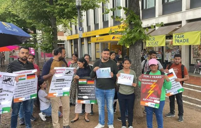 بچی کے لیے احتجاج