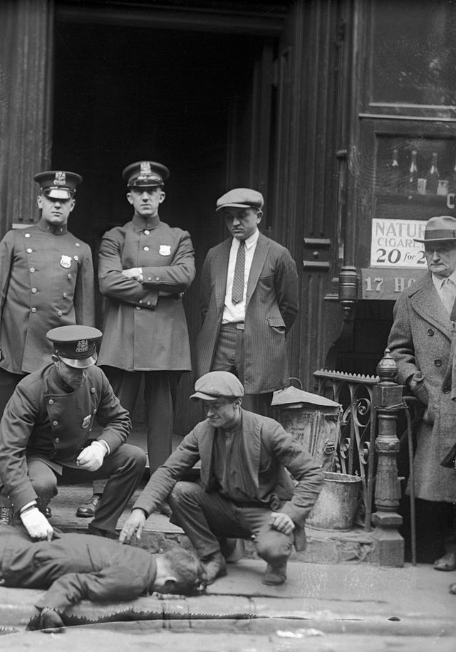 ڈوئرز سٹریٹ پر قتل