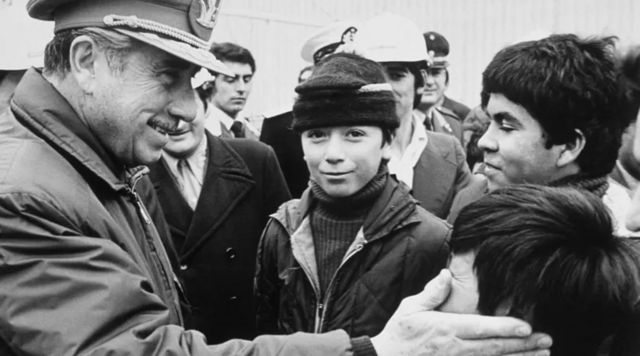 بچوں کی چوری جنرل آگسٹو پنوشے کے دور حکومت میں "ایک پالیسی کا حصہ" تھا، جس نے 11 ستمبر 1973 کو ایک بغاوت کی قیادت کی جو اب 50 سال کی ہو چکی ہے۔